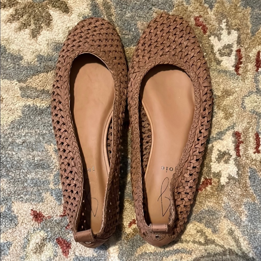 Joie Tan Woven Flats NWOT
